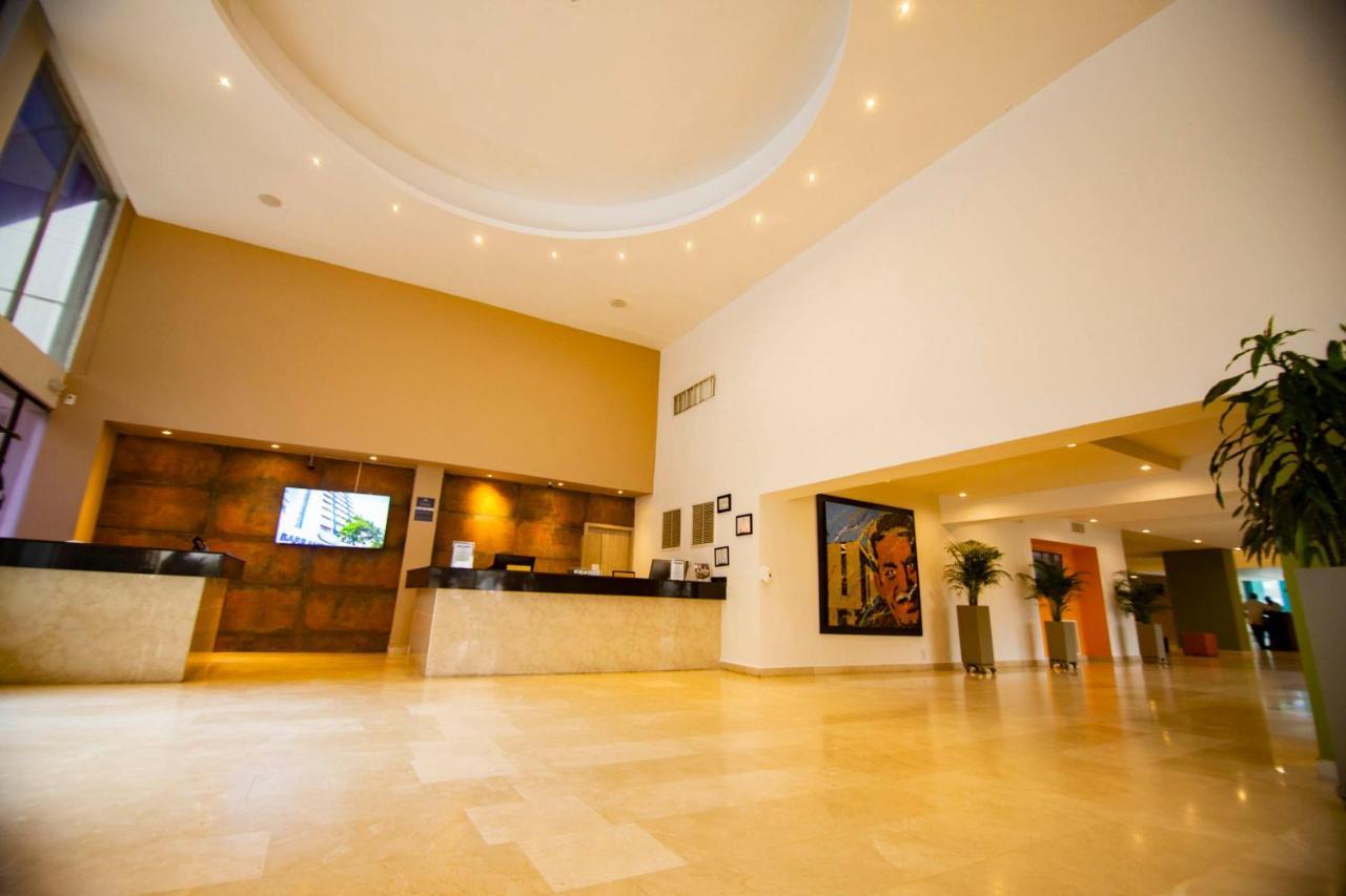 Hotel Barranquilla Plaza Exterior foto Lobby