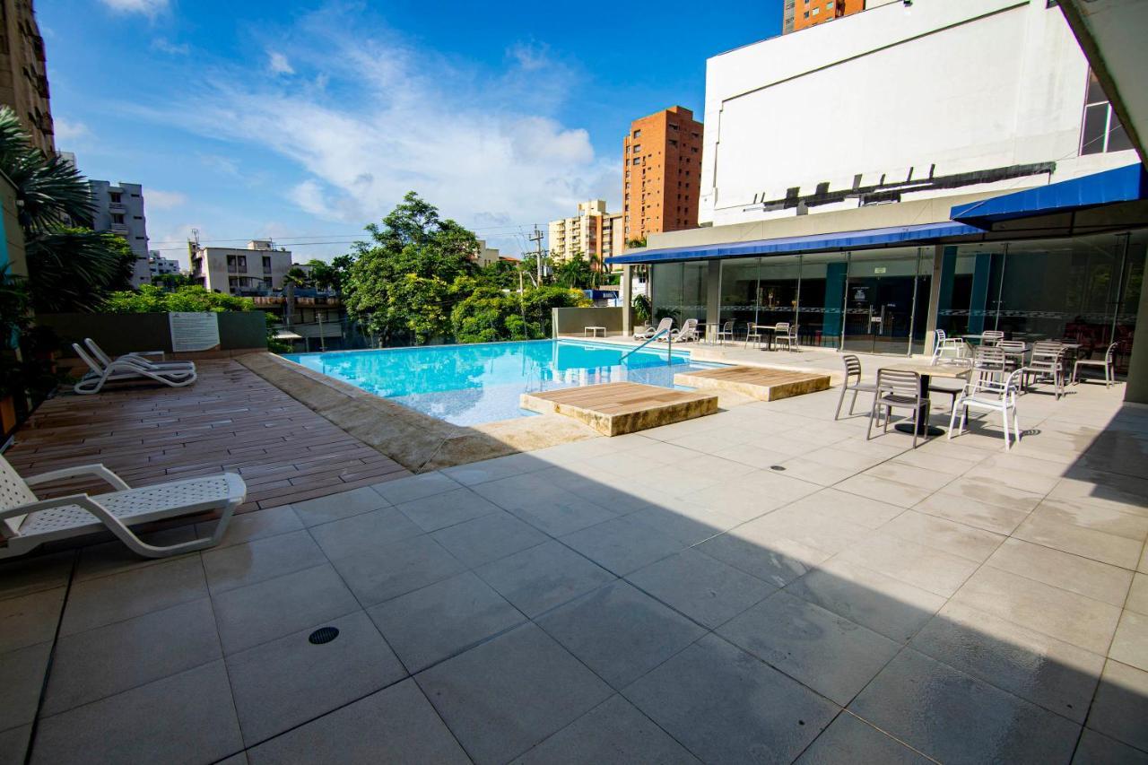 Hotel Barranquilla Plaza Exterior foto Hotel's pool