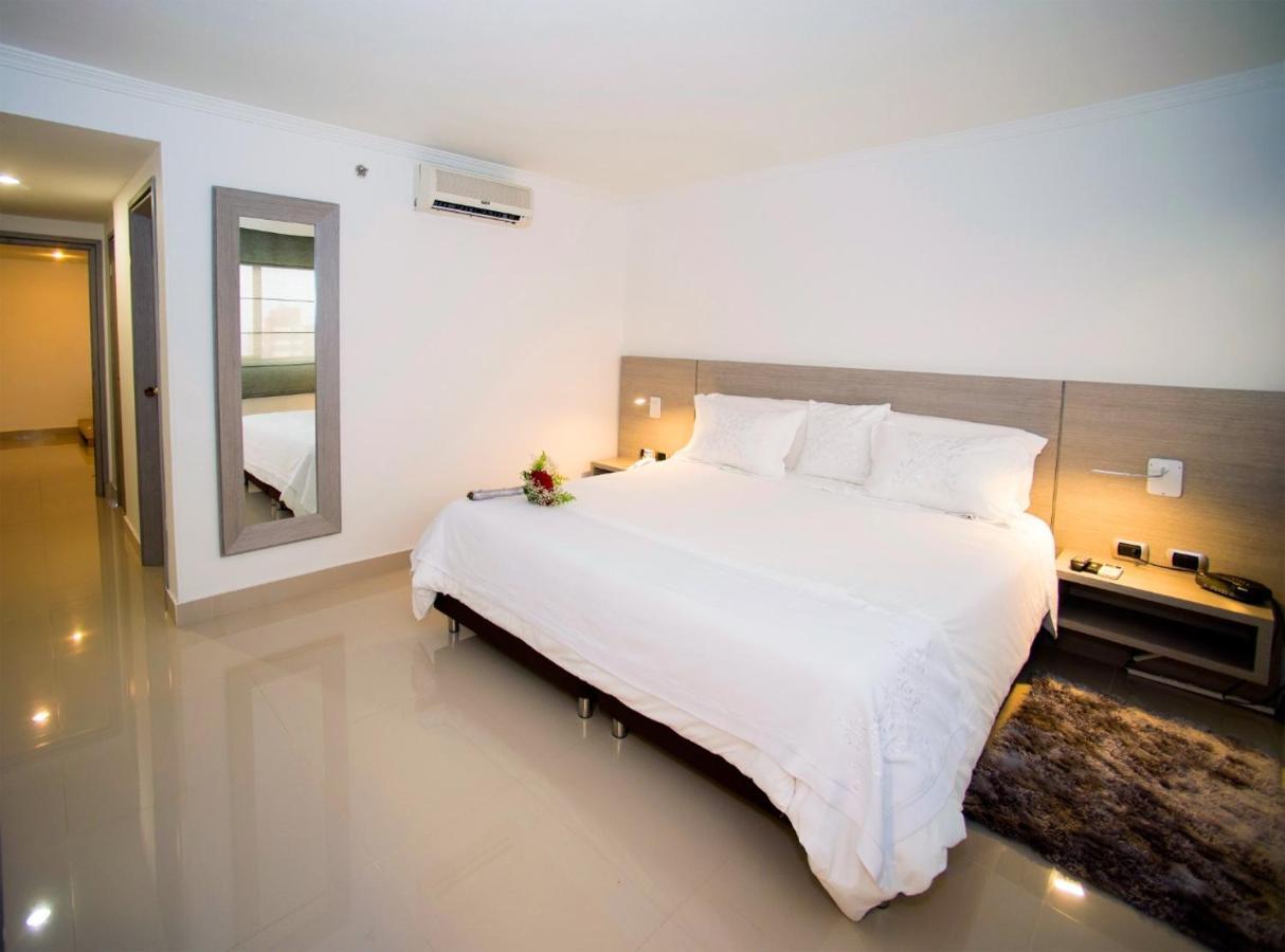 Hotel Barranquilla Plaza Exterior foto A bedroom at the hotel