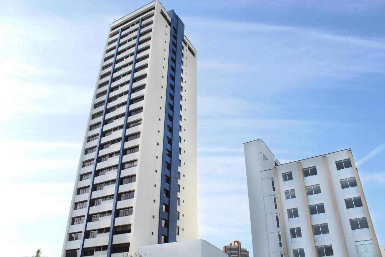 Hotel Barranquilla Plaza Exterior foto The 12-storey residential building